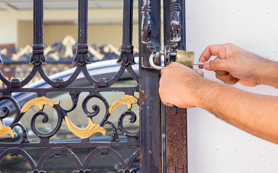 Marseille demonter une serrure de porte d'entrée